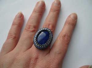 brede ring blauwe cab